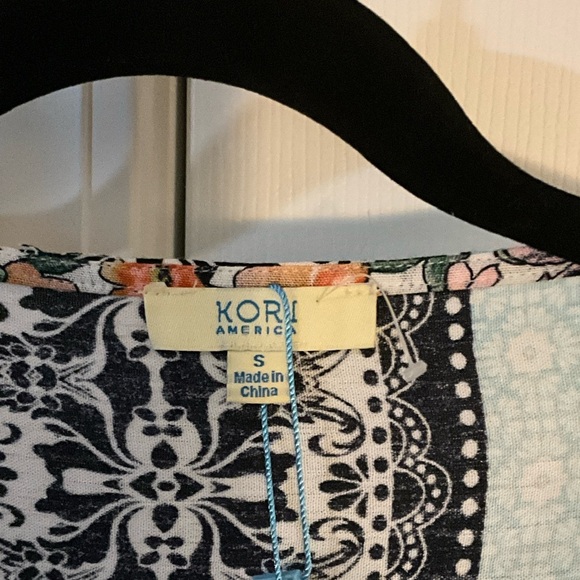 Kori Colorful Patchwork Blouse with Lace Detail - Picture 4 of 7